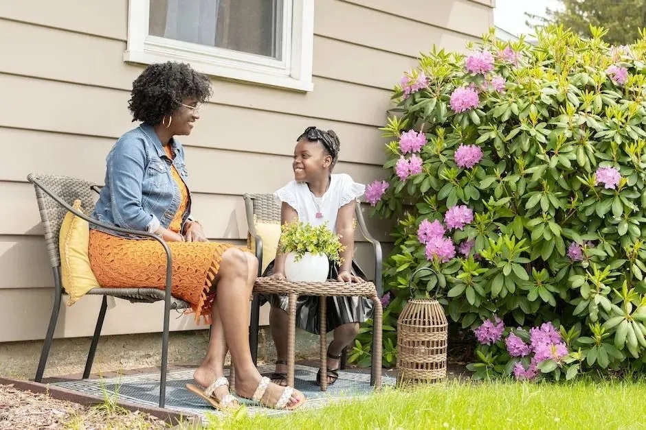 �ȷ����u����(d��ng)����������������ڳ�����Ȼ���ӣ���ע�⵽�ˆ���